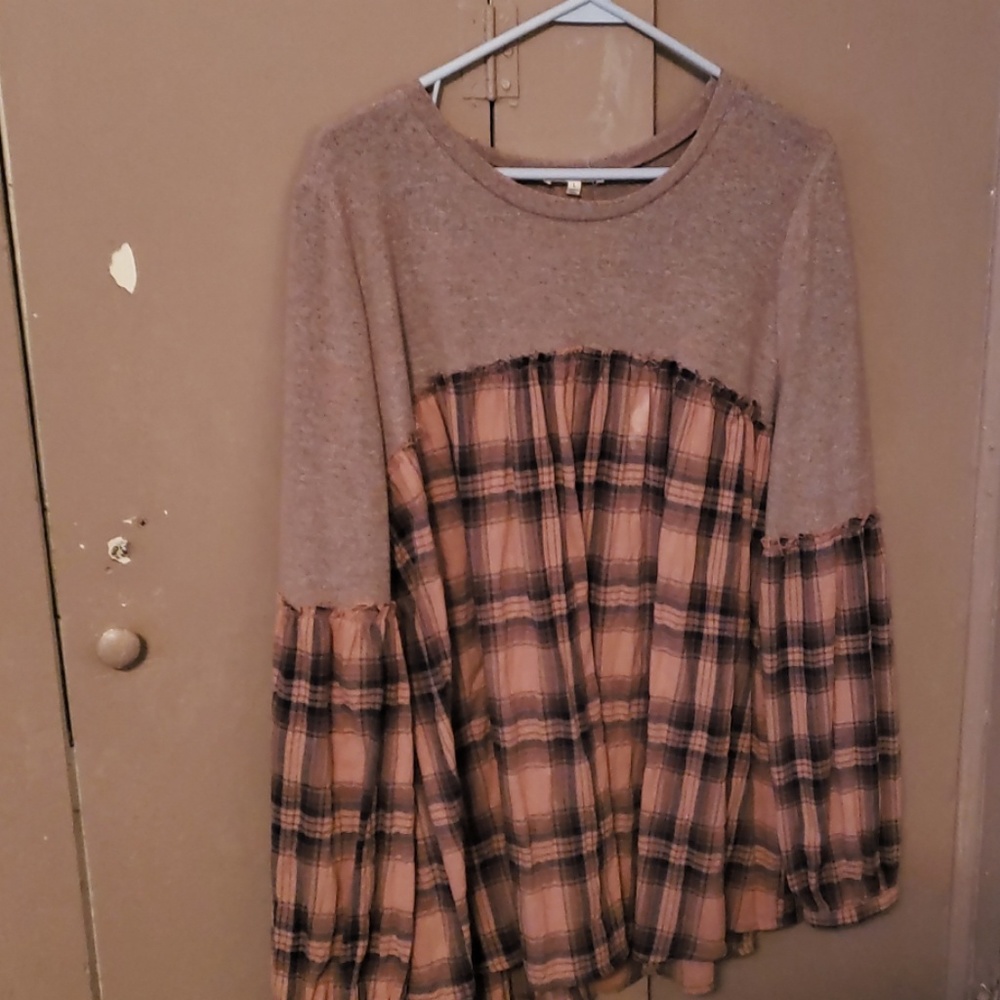 Fashion long sleeve top